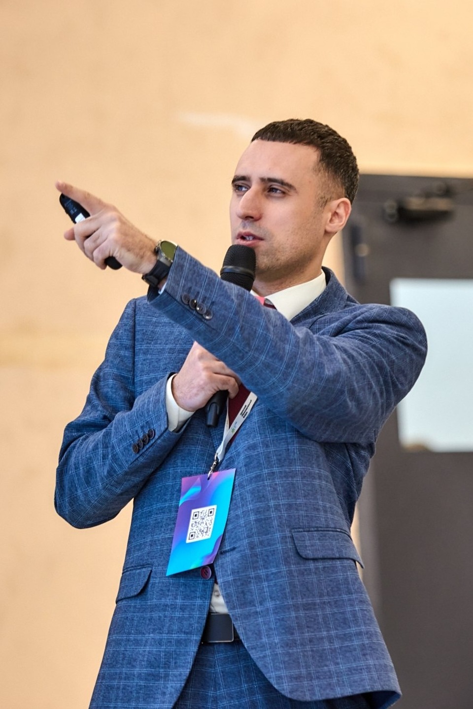 Александр Минаков на мероприятии по искусственному интеллекту