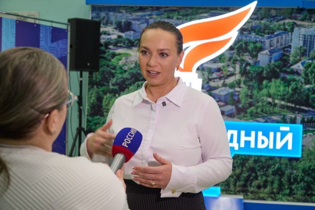Анна Чигарина даёт интервью на форуме Государство Социум Бизнес